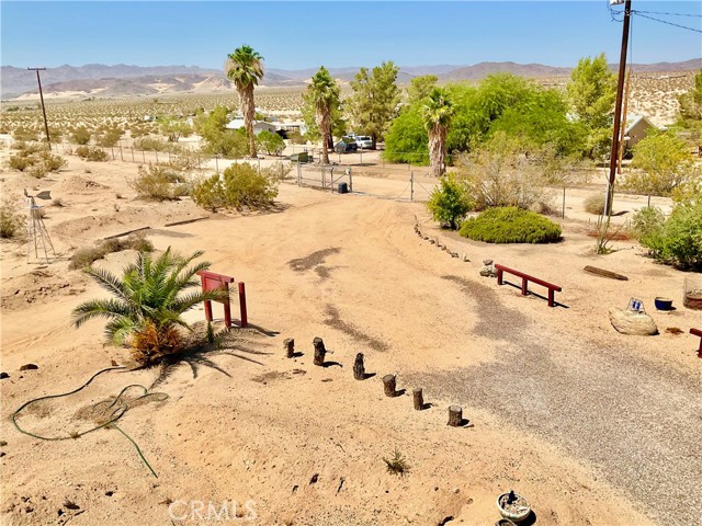 68919 Kachina Drive, 29 Palms CA: https://media.crmls.org/medias/fa91af32-16de-4f71-8506-62e5473425f4.jpg