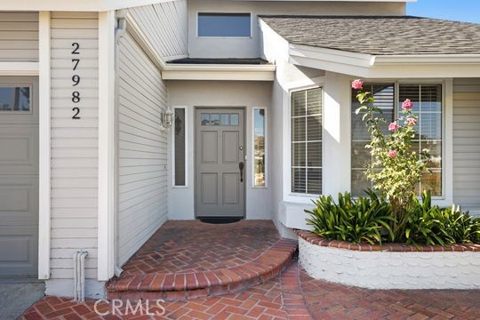 Detail Gallery Image 2 of 38 For 27982 Virginia, Mission Viejo,  CA 92692 - 4 Beds | 3 Baths