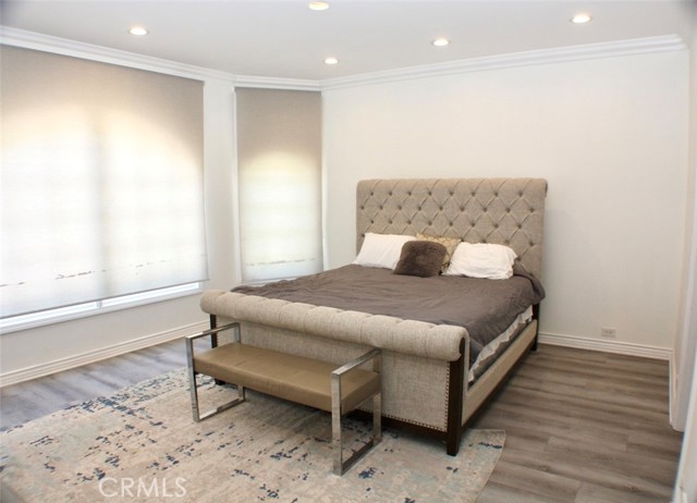 Detail Gallery Image 21 of 26 For 5514 Sylvia Ave, Tarzana,  CA 91356 - 5 Beds | 5 Baths