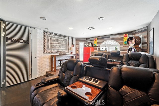 546 E 219th Street, Carson CA: https://media.crmls.org/medias/fa935c71-c37a-4b4a-9032-bbd98c14b27a.jpg