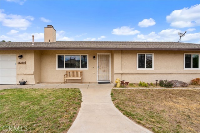 Detail Gallery Image 6 of 37 For 18250 Preston St, Hesperia,  CA 92345 - 3 Beds | 2 Baths