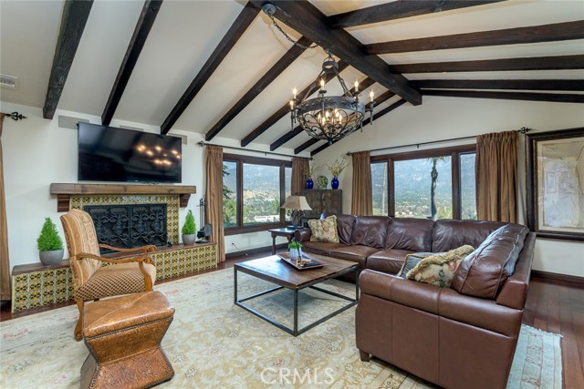 Detail Gallery Image 20 of 76 For 420 Inverness Dr, La Canada Flintridge,  CA 91011 - 6 Beds | 5/1 Baths