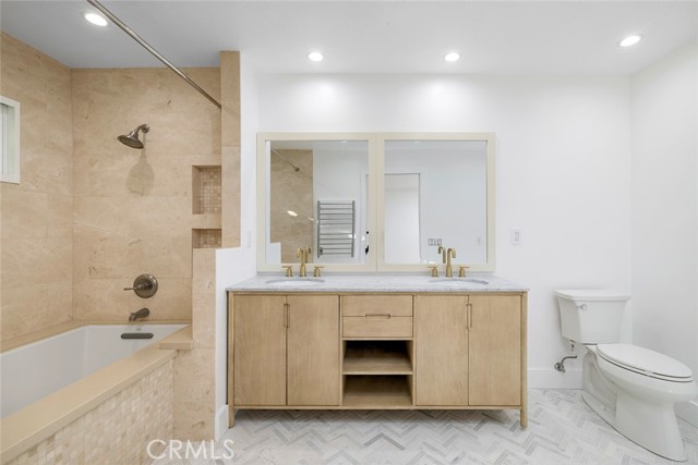 Master Bathroom with jetted tub