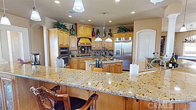 17134 Joshua Road, Apple Valley CA: https://media.crmls.org/medias/fa9427b0-2b8e-4b54-870f-7a58efc249f8.jpg