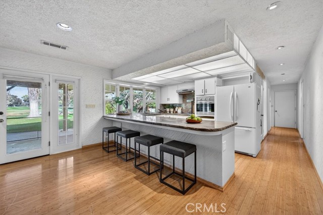 Detail Gallery Image 20 of 74 For 5867 E Club View, Fresno,  CA 93727 - 4 Beds | 2/1 Baths