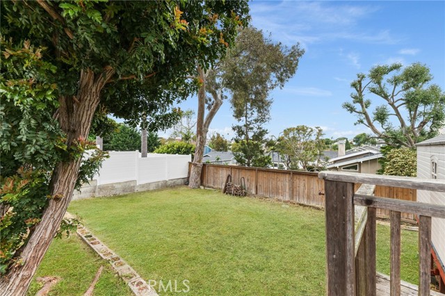 Detail Gallery Image 35 of 64 For 1315 6th St, Manhattan Beach,  CA 90266 - 4 Beds | 2 Baths