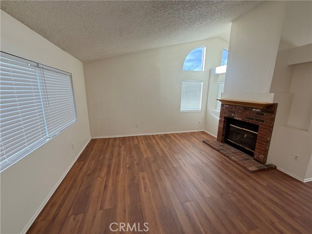 Detail Gallery Image 6 of 18 For 5126 Karling Pl, Palmdale,  CA 93552 - 4 Beds | 2/1 Baths