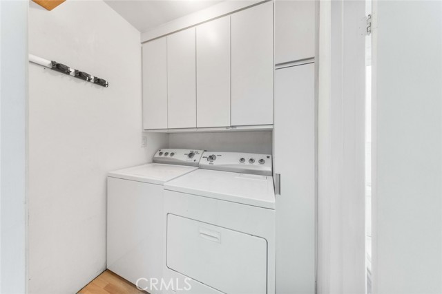 Detail Gallery Image 15 of 31 For 12329 Burton St, North Hollywood,  CA 91605 - 4 Beds | 2/1 Baths