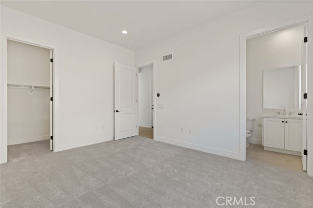 Detail Gallery Image 20 of 41 For 24175 N Camino Cascada, Valencia,  CA 91354 - 5 Beds | 5/1 Baths