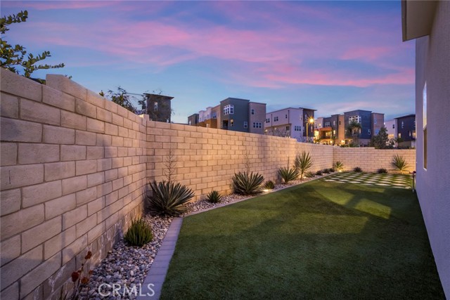 Detail Gallery Image 68 of 74 For 27018 California Ct, Valencia,  CA 91381 - 4 Beds | 4/1 Baths