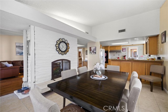Detail Gallery Image 11 of 43 For 6549 Ensign Ave, North Hollywood,  CA 91606 - 3 Beds | 2 Baths