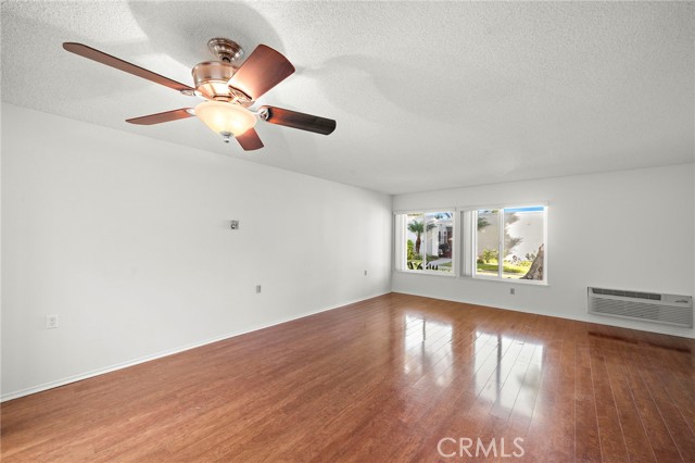 Detail Gallery Image 7 of 35 For 2048 via Mariposa #D,  Laguna Woods,  CA 92637 - 2 Beds | 1 Baths