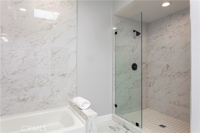 Detail Gallery Image 27 of 29 For 3236 Royal Oaks Dr #2,  Thousand Oaks,  CA 91362 - 3 Beds | 2/1 Baths