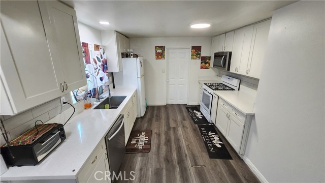 Detail Gallery Image 4 of 23 For 540 N Gardena St, San Bernardino,  CA 92411 - 3 Beds | 2 Baths