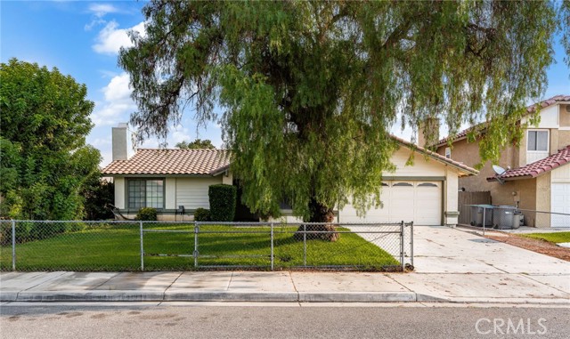 24620 Mantee Place, Moreno Valley CA: https://media.crmls.org/medias/fa989e84-20ad-41a6-8144-b7f6a9e24fd4.jpg