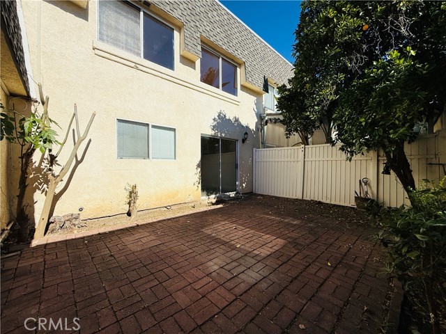 Detail Gallery Image 21 of 39 For 6511 Wystone Ave #4,  Reseda,  CA 91335 - 3 Beds | 2 Baths
