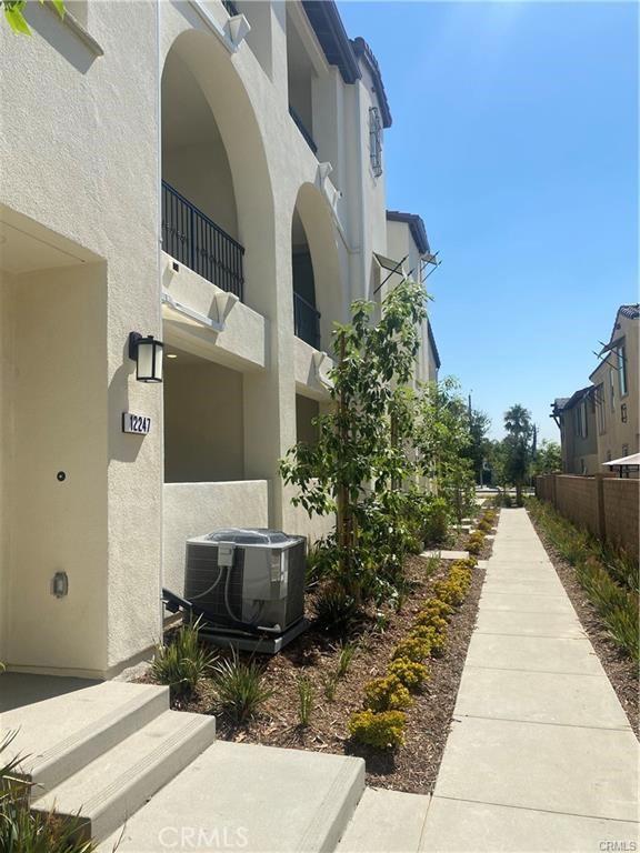 Detail Gallery Image 2 of 16 For 12247 Radiance Dr, Rancho Cucamonga,  CA 91739 - 2 Beds | 2/1 Baths