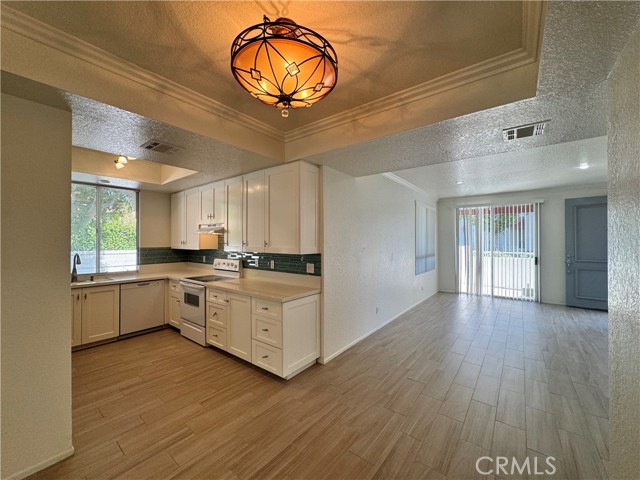 401 S El Cielo #212, Palm Springs, CA 92262