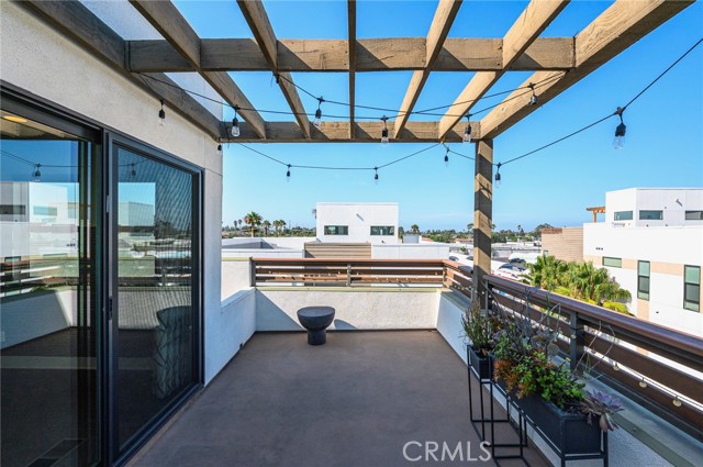 4th floor deck