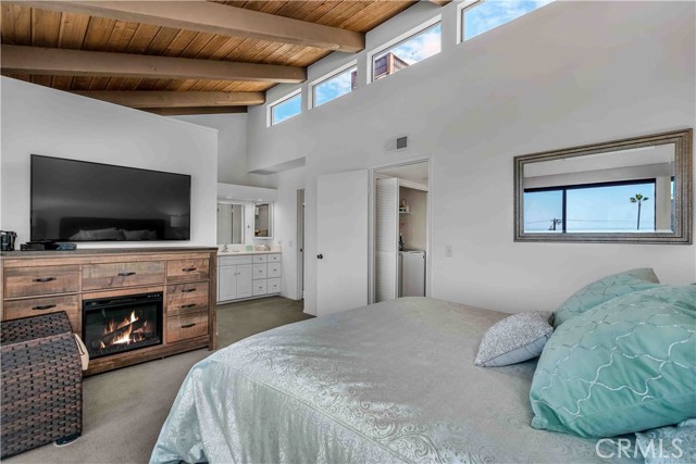 420 Palos Verdes Boulevard, Redondo Beach CA: https://media.crmls.org/medias/fa9a8360-616b-4163-b697-02e8dc61ffac.jpg