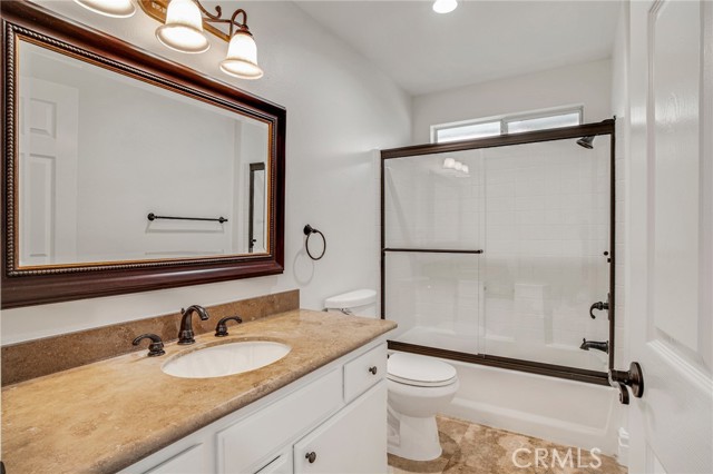 19900 Mariposa Creek Way Way, Porter Ranch CA: https://media.crmls.org/medias/fa9b0858-4cab-42de-b336-54369300be4d.jpg