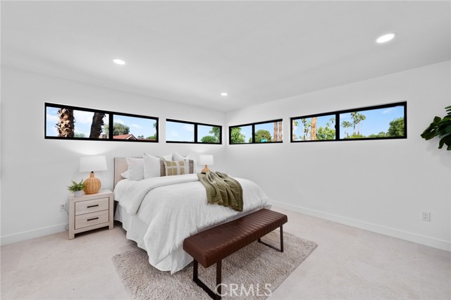 1975 E Mark Leslie, Palm Springs, CA 92264