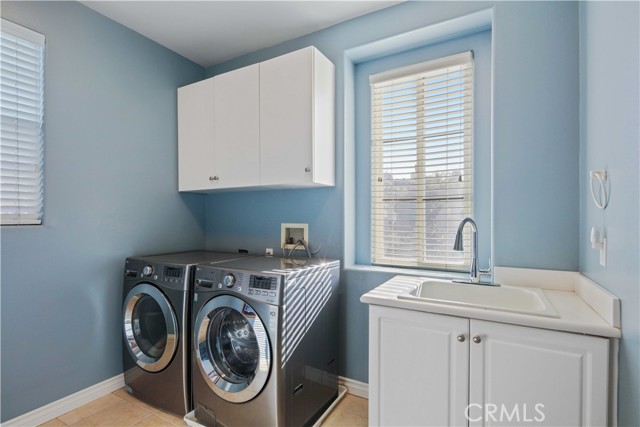 Image 44 of 71 For 26816 Fairlain Drive
