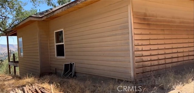 Detail Gallery Image 4 of 10 For 30660 Sheeptrail Ct, Tehachapi,  CA 93561 - 5 Beds | 3 Baths