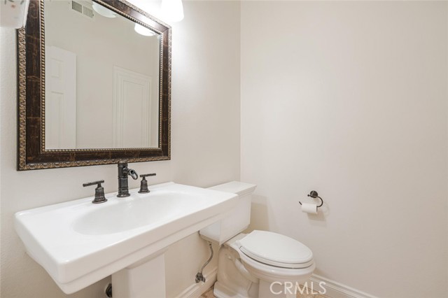Detail Gallery Image 18 of 32 For 4023 Brindisi Pl, Moorpark,  CA 93021 - 2 Beds | 2/1 Baths