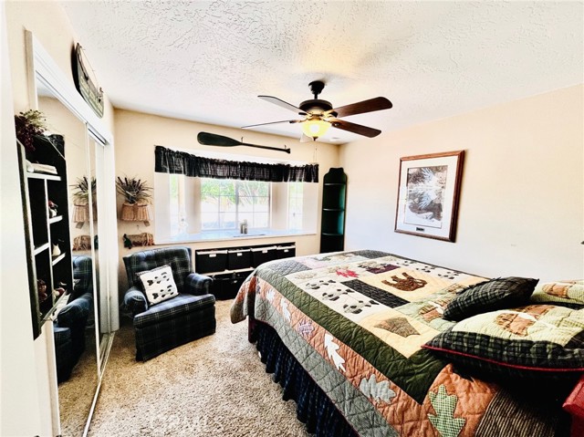 24212 Kansa Road, Apple Valley CA: https://media.crmls.org/medias/fa9cd6ab-a764-49be-9e2e-d84b0b539720.jpg