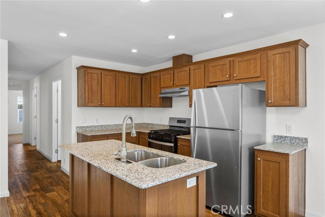 Detail Gallery Image 22 of 56 For 2240 Golden Oak Ln #104,  Merced,  CA 95341 - 3 Beds | 2 Baths