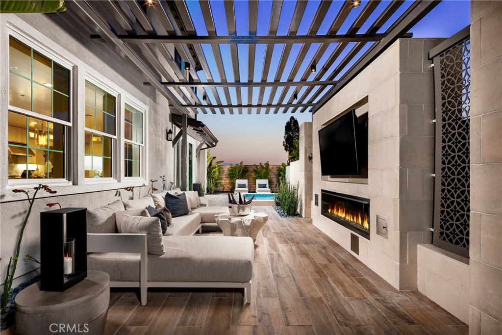 MLS #OC25040907 image #4