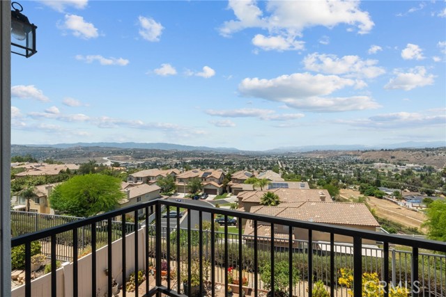 27711 Adonis Lane, Canyon Country CA: https://media.crmls.org/medias/fa9dd231-d1a6-42f7-960a-a7e4df026ea1.jpg