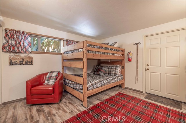 Detail Gallery Image 22 of 29 For 42730 Sonoma Dr, Big Bear Lake,  CA 92315 - 3 Beds | 3 Baths