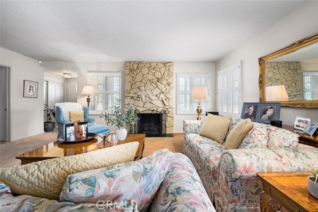 Detail Gallery Image 7 of 55 For 10253 Hopeland, Downey,  CA 90241 - 3 Beds | 2/1 Baths