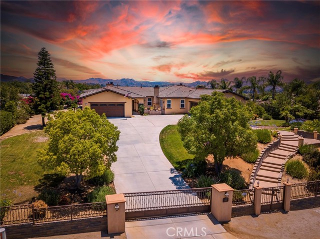 16767 Eagle Peak Road, Riverside CA: https://media.crmls.org/medias/faa047e8-6d8b-4f13-91b0-b0f747092731.jpg