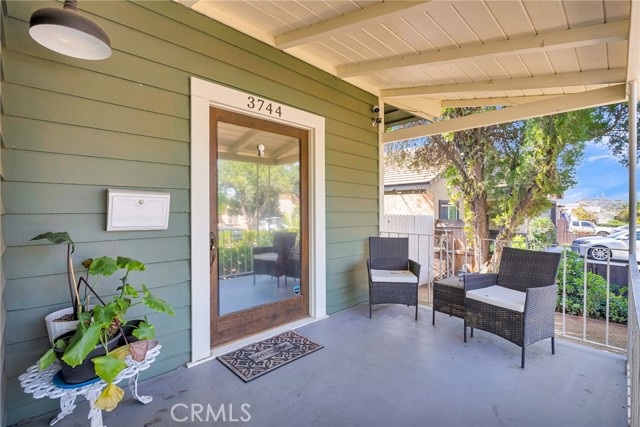 Detail Gallery Image 6 of 29 For 3744 Stoddard Ave, Riverside,  CA 92501 - 3 Beds | 1/1 Baths