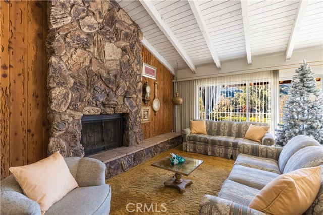 Detail Gallery Image 12 of 54 For 2232 Lakeshore, Agoura Hills,  CA 91301 - 3 Beds | 3 Baths