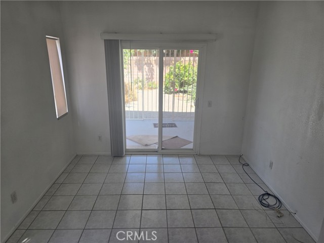 Image 7 of 8 For 30445 Avenida Maravilla