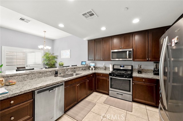242 Lipizzan Drive, San Jacinto CA: https://media.crmls.org/medias/faa1ab2e-7619-4ad9-9a93-069bb7a72501.jpg