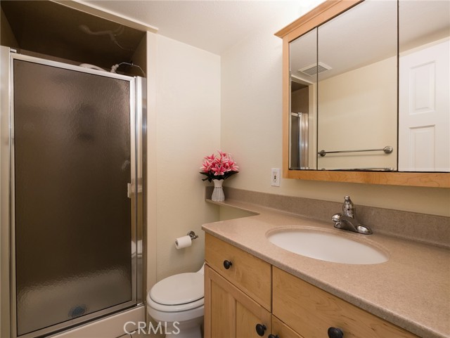 960 1st Street, Hermosa Beach, California 90254, 2 Bedrooms Bedrooms, ,2 BathroomsBathrooms,Residential,Sold,1st,SB22210479