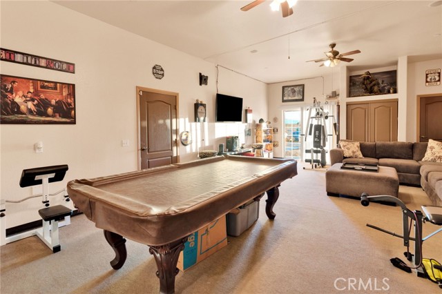 4575 Kreuer Road, Phelan CA: https://media.crmls.org/medias/faa22140-f34f-4a18-bc17-c208e9e84a9c.jpg