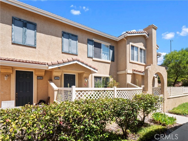 Detail Gallery Image 32 of 33 For 25403 Silver Crest Ct, Saugus,  CA 91350 - 3 Beds | 2/1 Baths