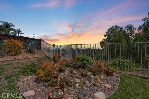 Detail Gallery Image 3 of 32 For 17860 Park Vista Ct, Riverside,  CA 92503 - 3 Beds | 2/1 Baths