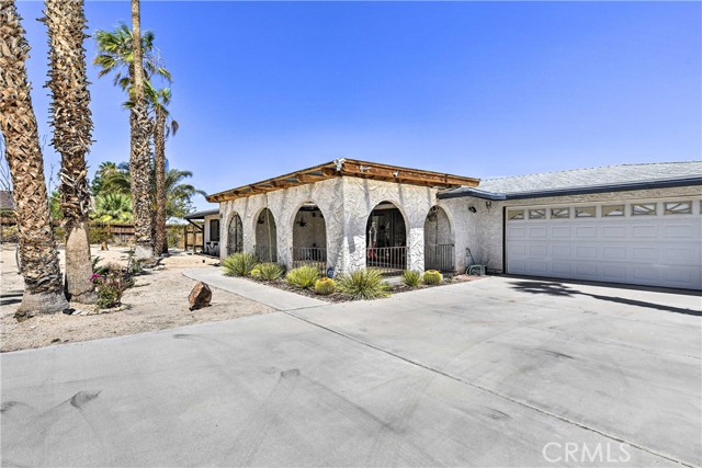 Detail Gallery Image 2 of 38 For 72616 2 Mile Rd, Twentynine Palms,  CA 92277 - 3 Beds | 2 Baths