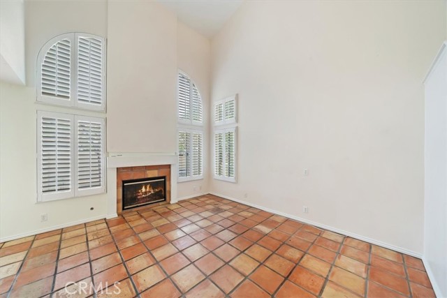 Detail Gallery Image 10 of 33 For 1101 Portofino Ct #103,  Corona,  CA 92881 - 3 Beds | 2/1 Baths