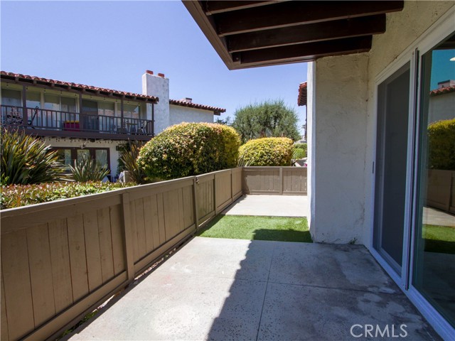 835 Amigos Way, Newport Beach CA: https://media.crmls.org/medias/faa3a3e9-0361-4cde-af89-885c8cc4c138.jpg