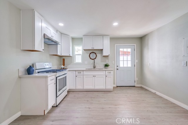 5510 Bushnell Avenue, Riverside CA: https://media.crmls.org/medias/faa5019a-cb41-46a5-b13b-d214fe0dd452.jpg