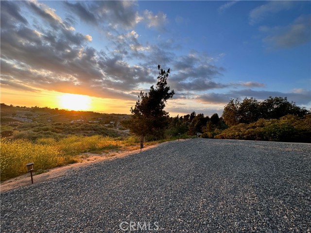 35251 Calle Campo, Temecula CA: https://media.crmls.org/medias/faa5a47d-fdfe-443b-9af7-24a4213d8d70.jpg