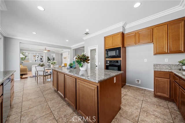 Detail Gallery Image 8 of 55 For 7626 Soaring Bird Ct, Corona,  CA 92880 - 5 Beds | 3 Baths